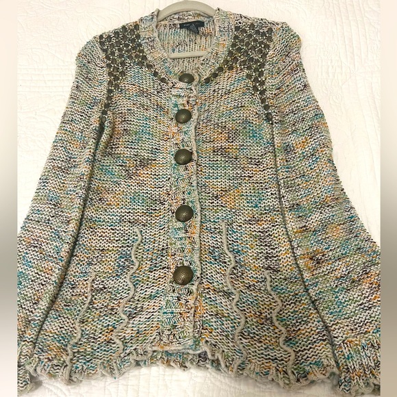 Beautiful BCBG Cardigan Sweater!! 🌲❤️🌹 SALE - Picture 1 of 5